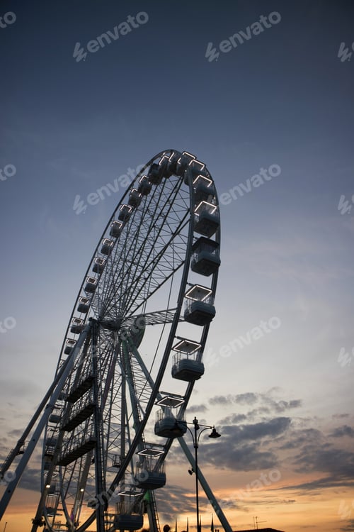 Preview: The Great Wheel Photographed Panning Pours The End Day In The City Of Viareggio Italy