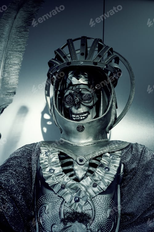 Preview: Skeleton With Jewels, Traditions Of The Dead, Burial And History