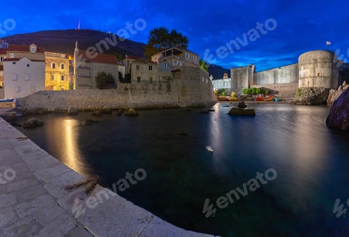 Preview: Panoramic View Of The Old Medieval Stone City Fortifications At Sunrise. Dubrovnik. Croatia.