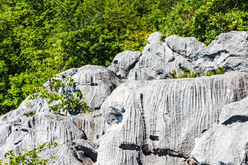 Preview: Gulf Of Trieste. High Cliffs Between Boats, Karst Rocks And Ancient Castles. Duino. Italy
