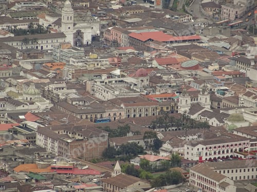 Preview: Quito Cityscape, Ecuador