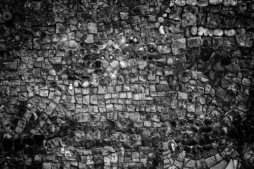 Preview: Handmade Glass Tiles In Urban Walls, Decoration And Construction