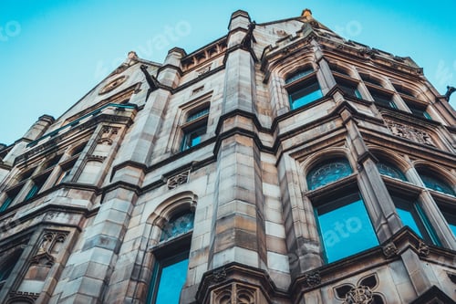 Preview: Historical And Luxury Building In The Middle Of Manchester