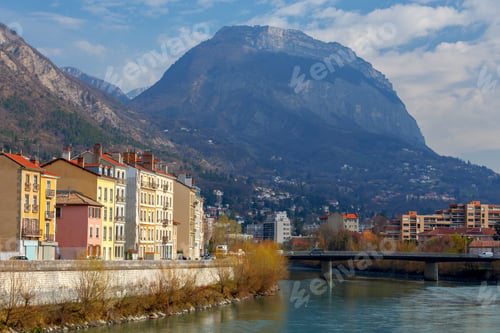 Preview: Grenoble. The City Embankment.