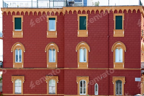 Preview: Traditional Style Building With Arch Windows In Naples