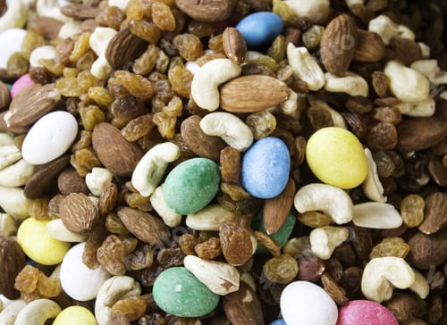 Preview: Colorful Trail Mix with Almonds, Cashews and Raisins