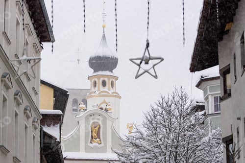 Preview: Magical Atmospheres In San Candido. Snowfall. Golden Angel