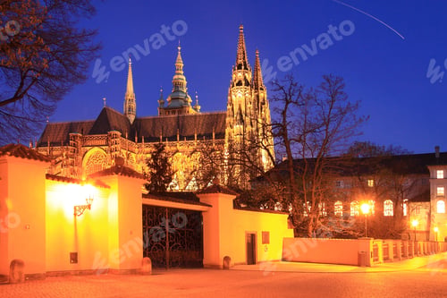 Preview: Colorful Gothic St. Vitus' Cathedral On Prague Castle In The Night, Czech Republic