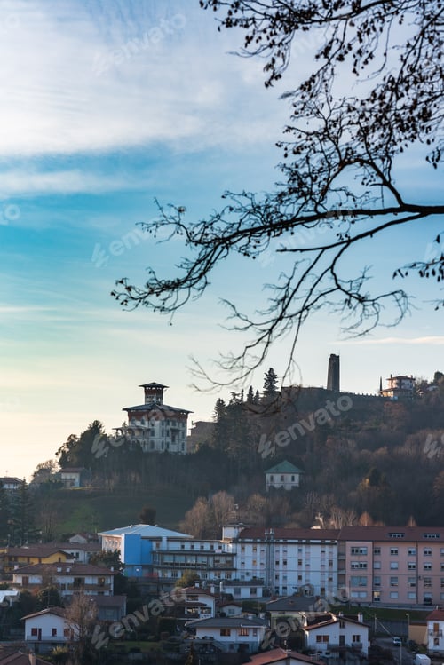 Preview: Tarcento. Winter Colors Towards The Sunset