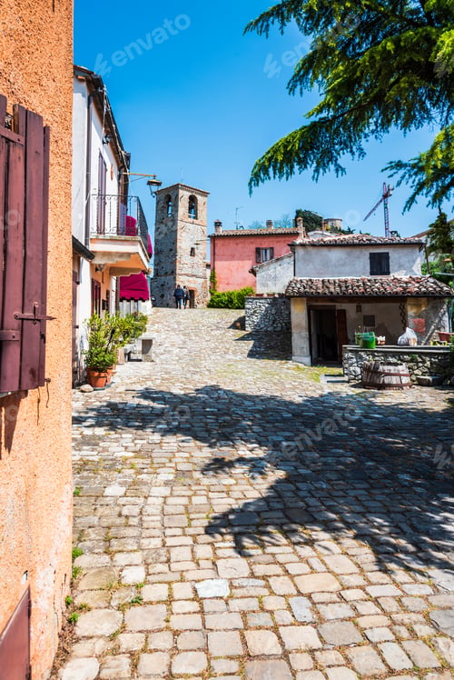 Preview: Castles In The Hills Of Romagna.