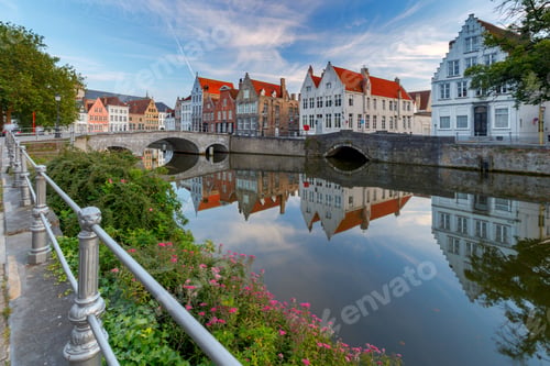 Preview: Bruges. Canal Spiegel Rei.