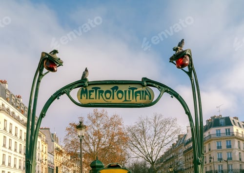 Preview: Paris. Metro Sign.