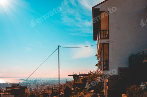 Aperçu: Apartment House On A Mountain With Panoramic Overview About Thessaloniki