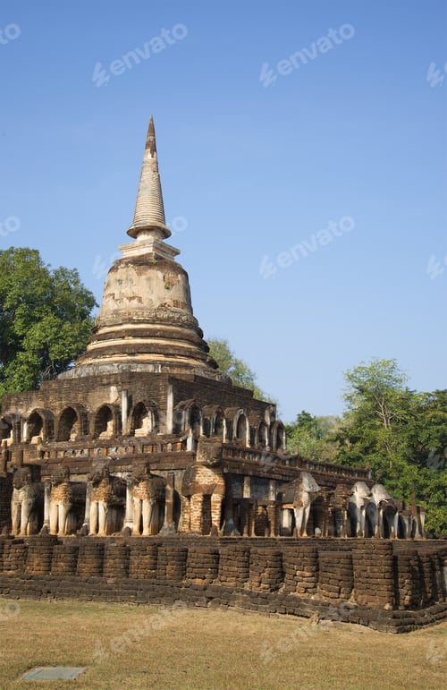Preview: The Ancient Buddhist Temple Wat Chang Lom. Si Satchanalai, Thailand