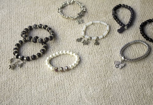 Preview: Pearl Bracelets And Pendants In Store, Jewelry And Fashion Accessories