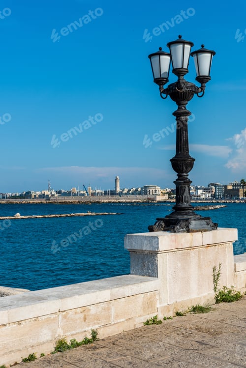 Preview: Bari And The Seafront