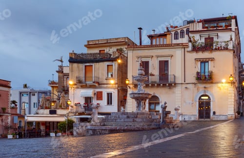 Preview: Taormina. Sicily. City Fountain.