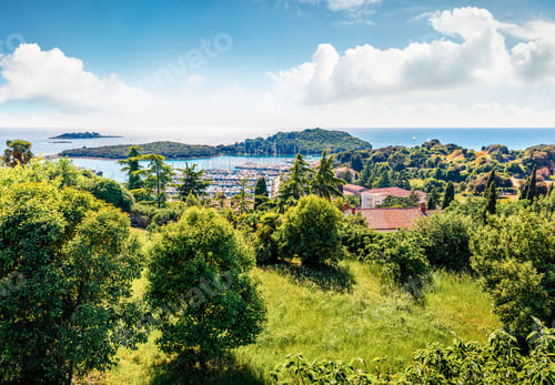 Preview: Sunny View Of Port Of Vrsar (Orsera) Town. Colorful Spring Cityscape Of Croatia, Europe. Traveling