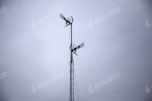 Preview: Television Antenna, Industrial Structure, Technology And Communication