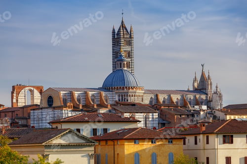 Preview: Siena. Cathedral On A Sunny Day.