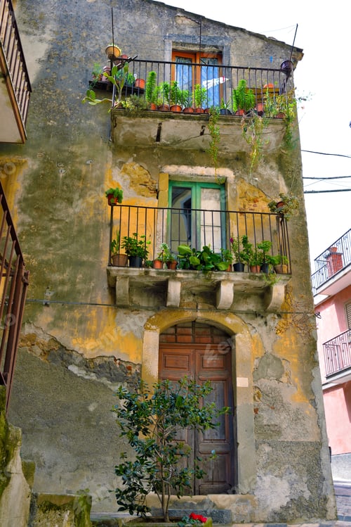 Preview: Motta Camastra Sicily Italy