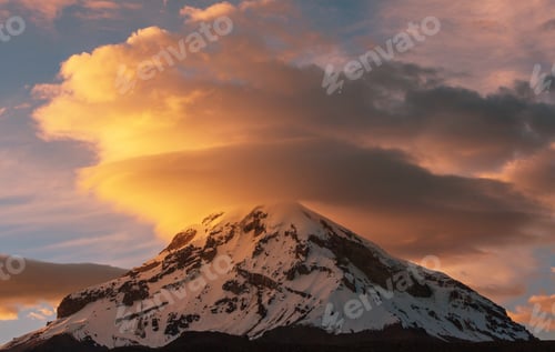 Preview: High Snowy Mountains In Bolivia