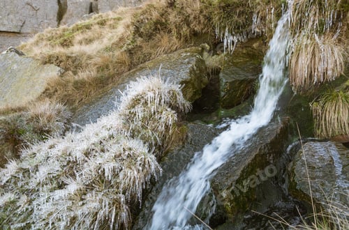 Vista previa: Cascada helada