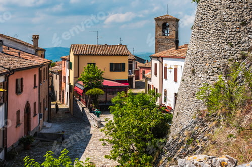 Preview: Castles In The Hills Of Romagna.
