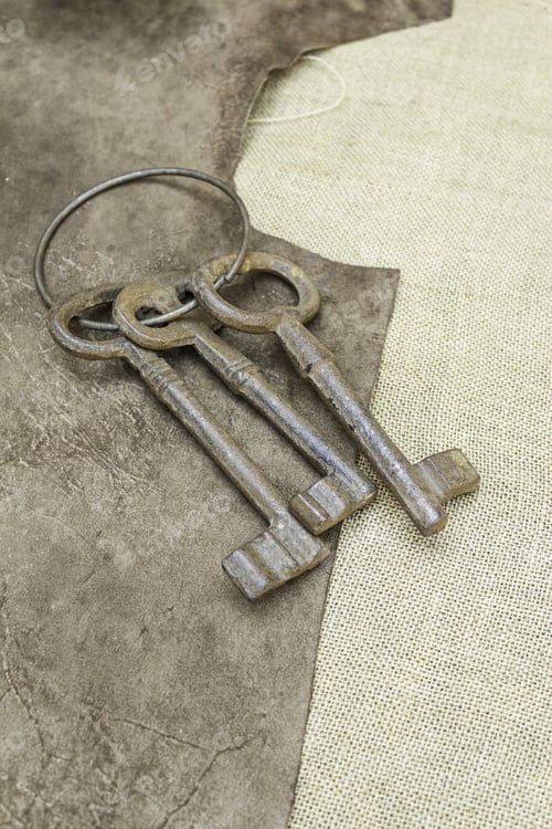 Preview: Keys Oxidized Iron Antique Table, Decorative Object