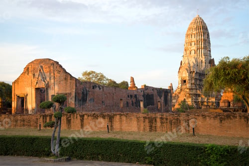 Preview: Ruins Of The Ancient Buddhist Temple Of Wat Ratchaburana (Wat Rat Burana) On The Sunrise