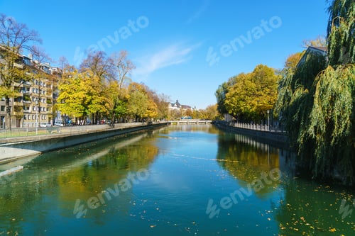 Preview: Ludwigsbrucke, Famous Bridge Thru River Isar, Munich, Germany