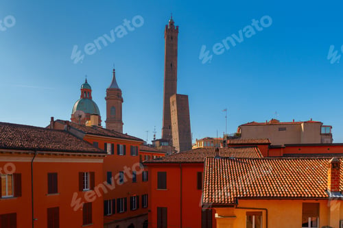 Preview: Bologna. The Falling Towers.