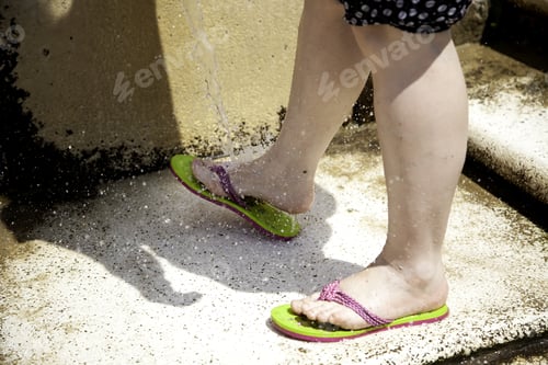 Preview: Washing Feet In The Sea, Detail Of Cleaning And Toilet