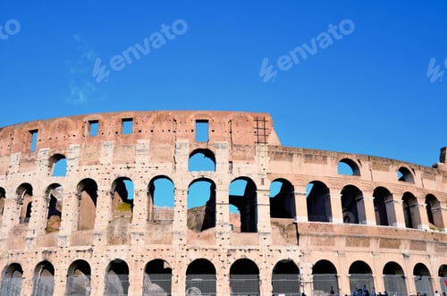 Aperçu: The Coliseum Is One Of Rome'S Most Popular Tourist Attractions