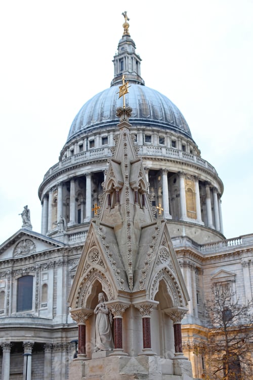 Preview: St Paul Cathedral And Memorial Drinking Fountain At Carter Lane In London