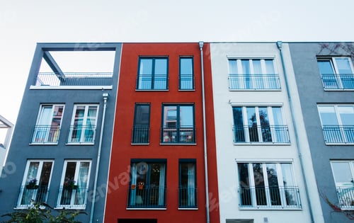 Aperçu: Cold Colored Townhouses In A Row