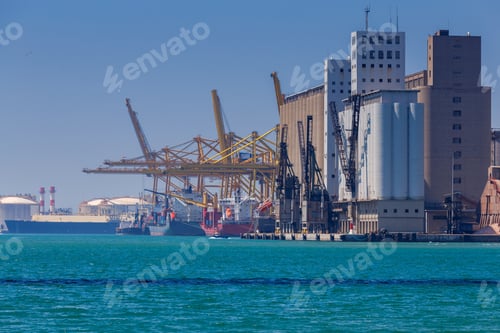 Preview: Barcelona. Sea Cargo Port.