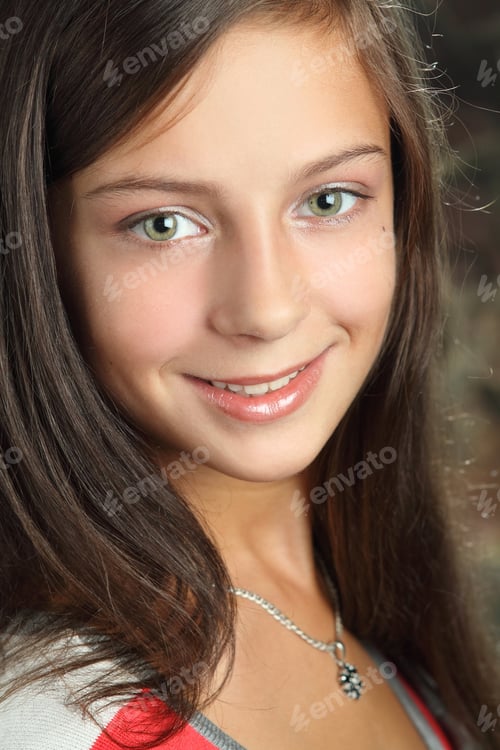 Preview: Pretty Young Girl
