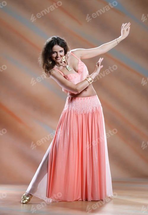 Preview: Arabic Dance Performed By A Beautiful Brunette