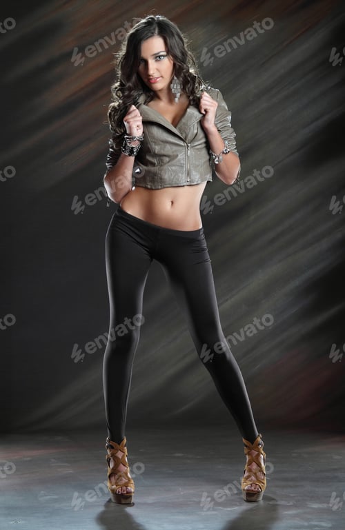 Preview: Active, Beautiful Girl In The Studio Shooting