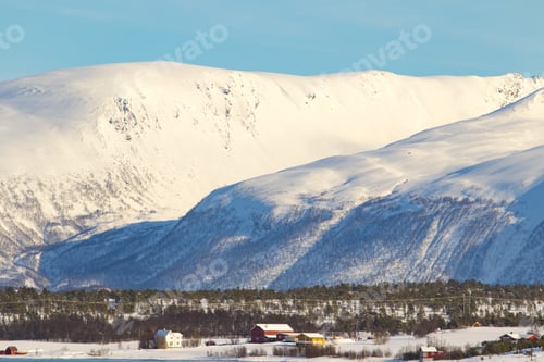 Preview: Winter Landscape Of The Norwegain Sea Near Tromso North Of Norway