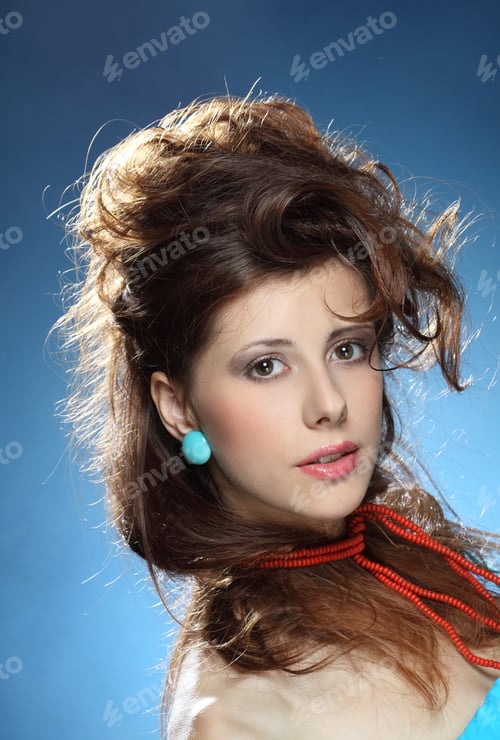 Preview: Active, Beautiful Girl In The Studio Shooting
