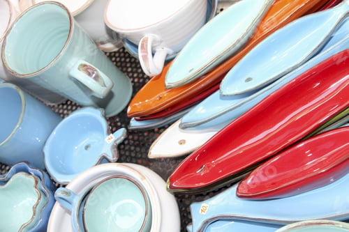 Preview: Colorful Pottery