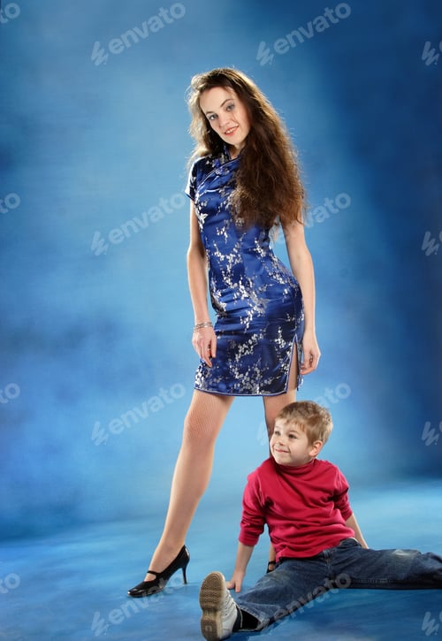 Preview: Mother And Son In The Artistic Photo Shoots