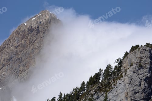 Preview: Climbing La Larri Llanos Pineta Glacial Cirque Huesca Aragon Spain