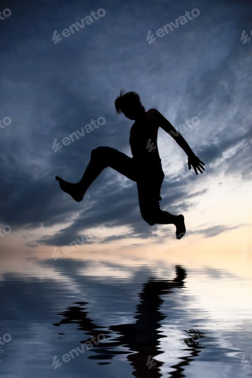 Preview: Acrobatic At Beach