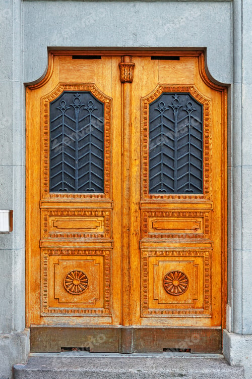 Preview: Solid Wooden Door In The Swiss City