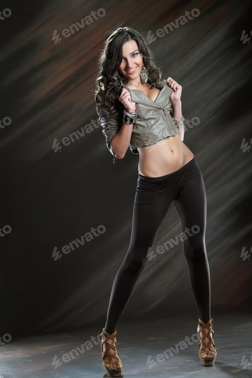 Preview: Active, Beautiful Girl In The Studio Shooting