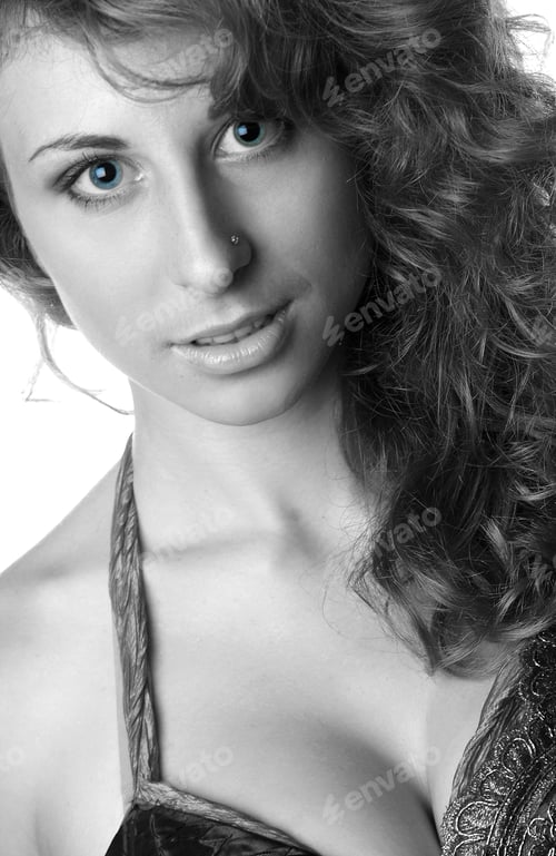 Preview: Active Young Girl Model Show