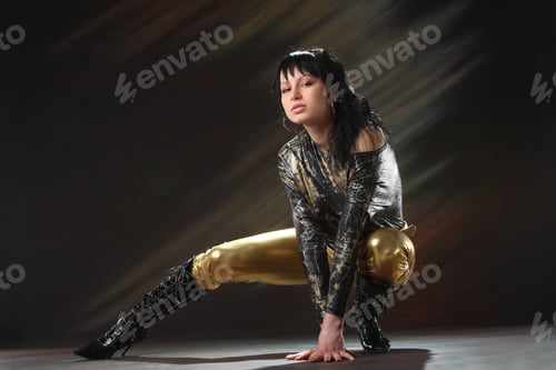 Preview: Active, Beautiful Girl In The Studio Shooting